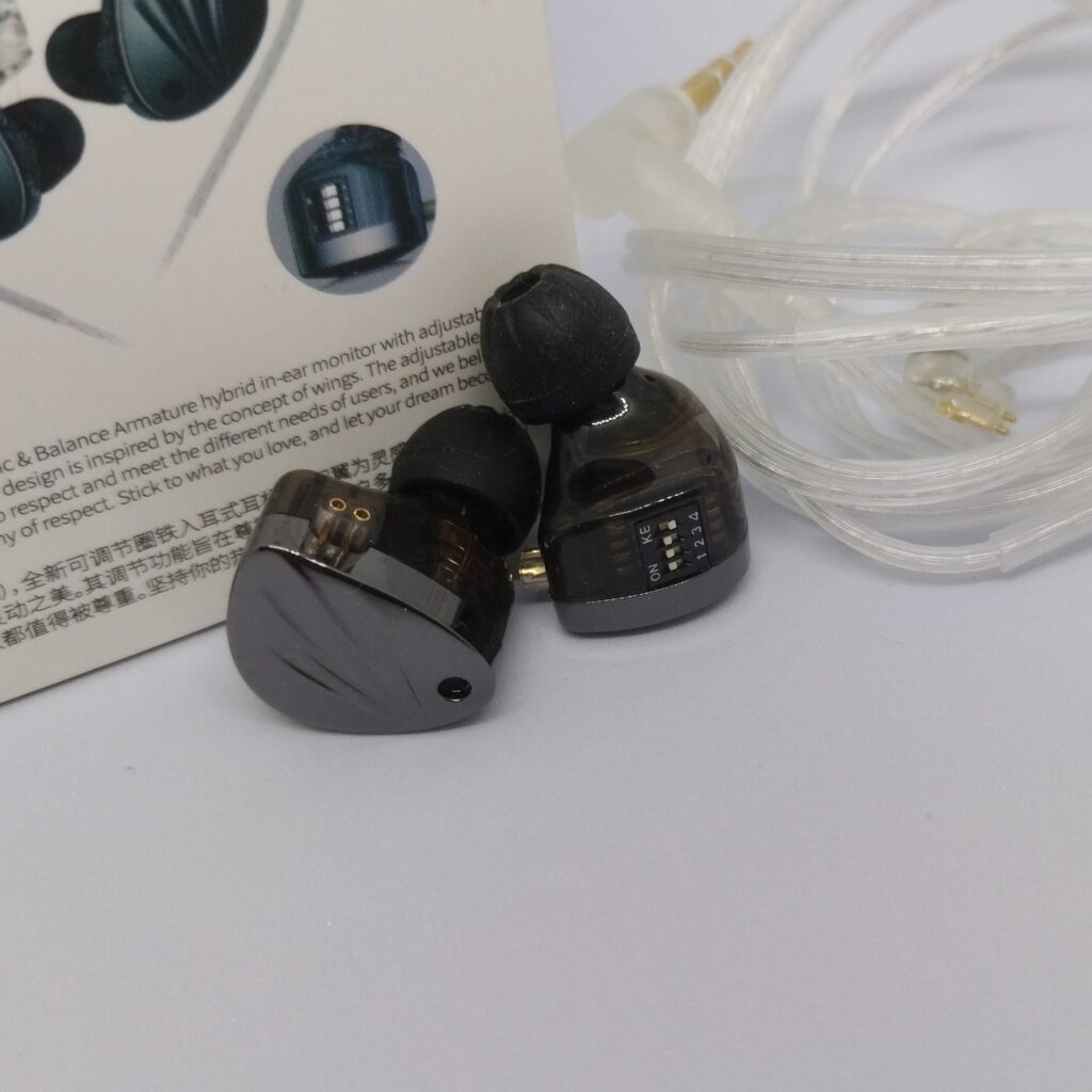 KZ Krila インプレ｜ギターが映える、鮮やかで自然なリスニングサウンド