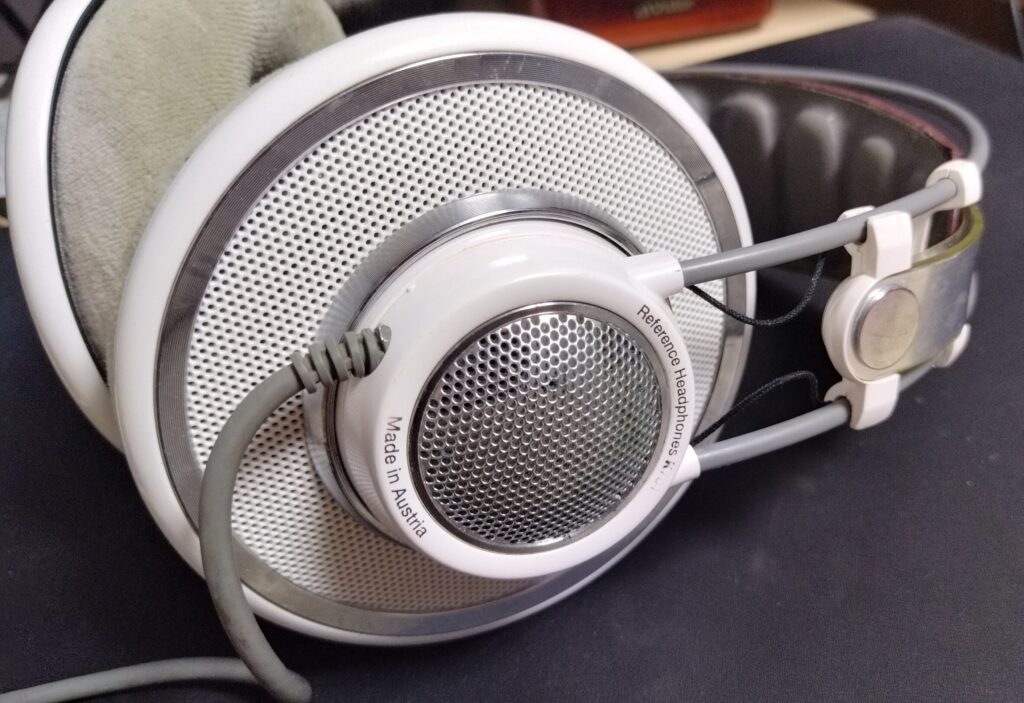 AKG K701 インプレ｜余白すら音楽に変える、異次元の描写力