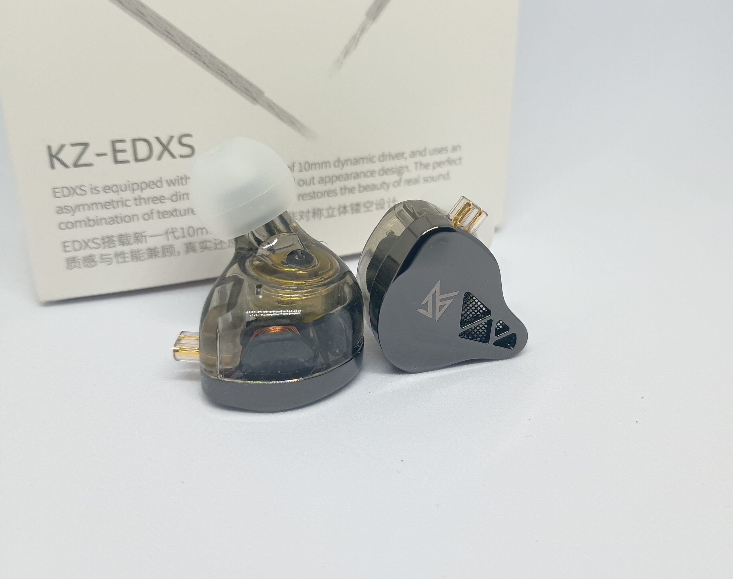 KZ EDXS インプレ|奥行を感じるコスパ良好なナチュラルドンシャリ