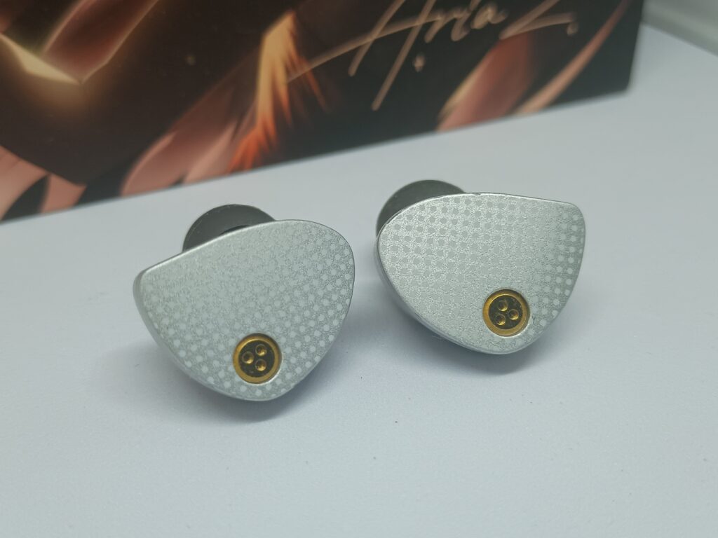 Moondrop Aria2 インプレ｜迷いない実直なボーカルホン